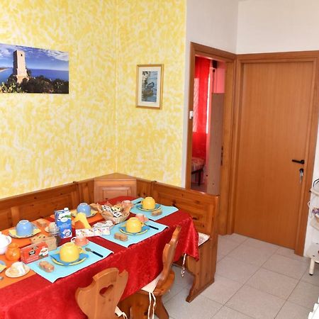 B&B Sa Pintadera Muravera Bagian luar foto