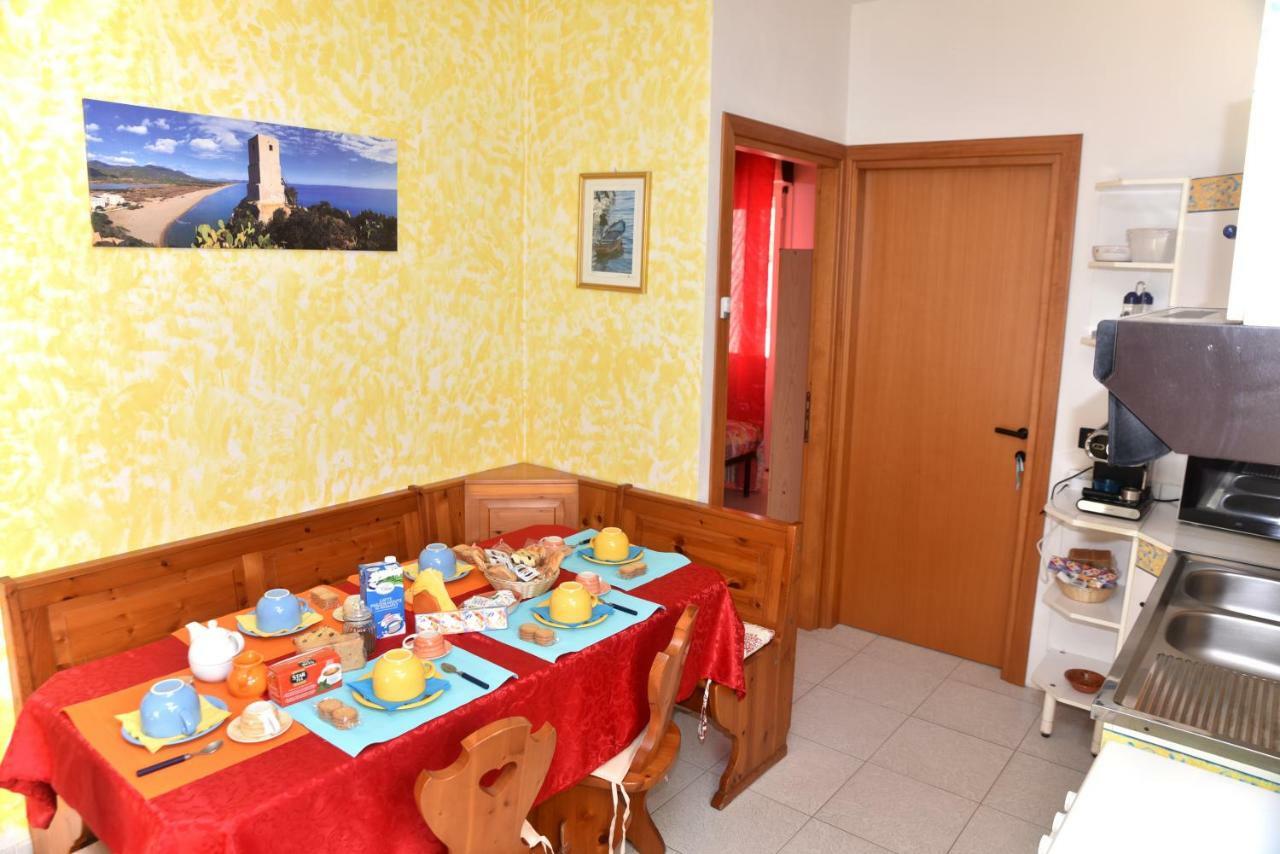 B&B Sa Pintadera Muravera Bagian luar foto