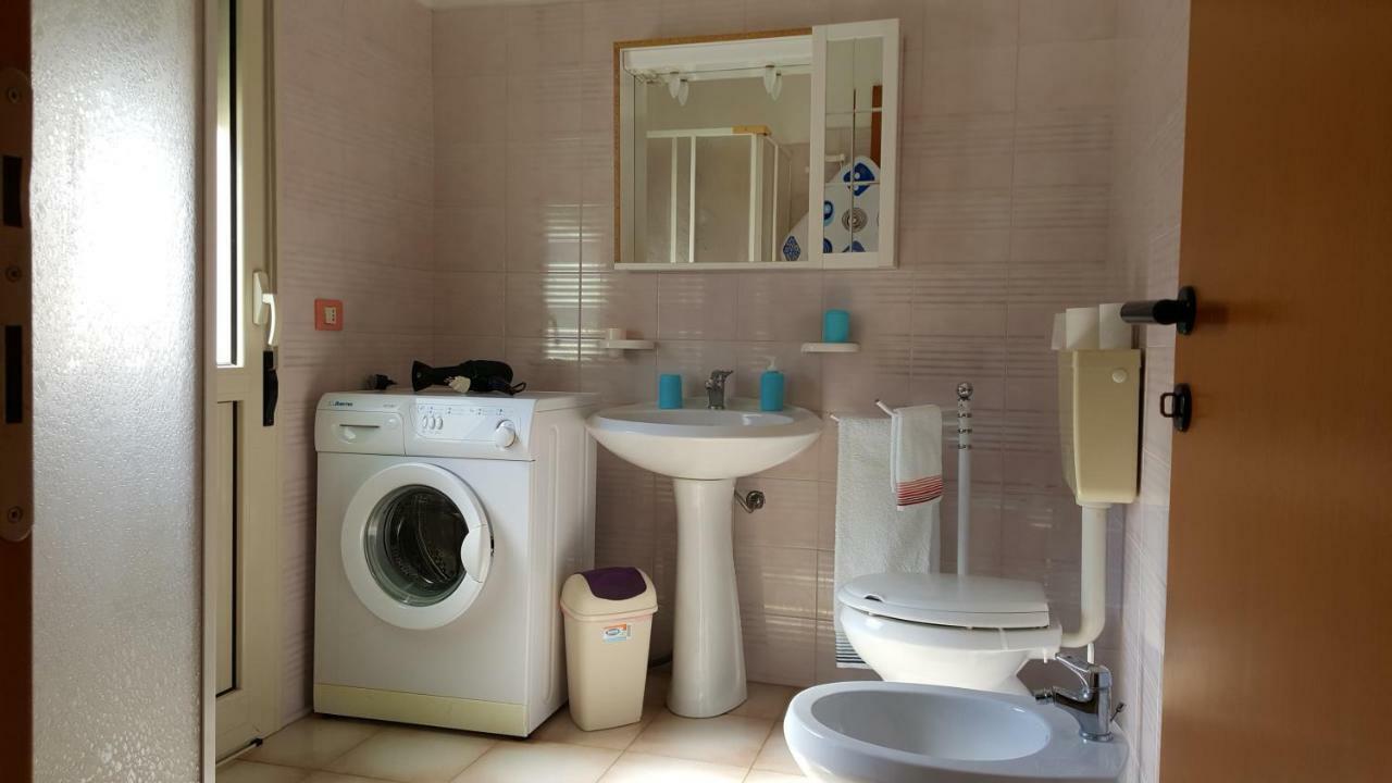 B&B Sa Pintadera Muravera Bagian luar foto